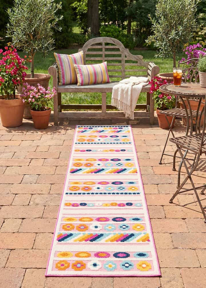 2' x 10' Easy-Clean Aruba Indoor / Outdoor Runner Rug