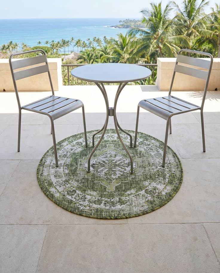 Detail image of 3' x 3' Easy-Clean Traditional Indoor / Outdoor Round Rug
