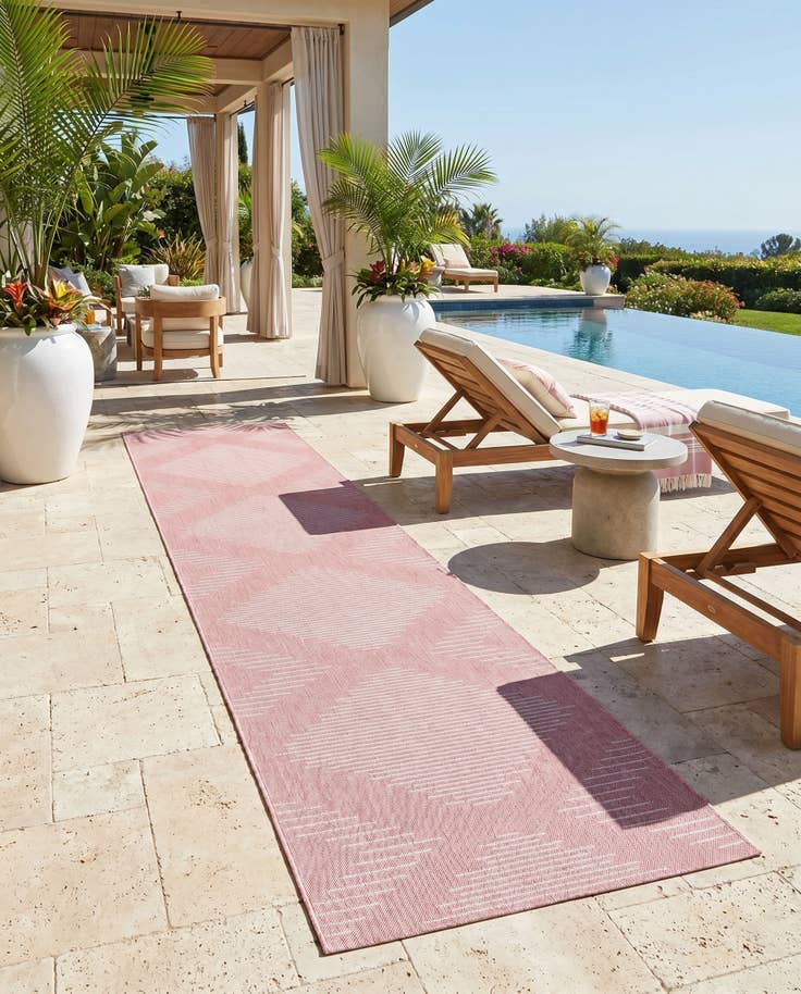 Detail image of 3' 3 x 14' Easy-Clean Modern Indoor / Outdoor Runner Rug