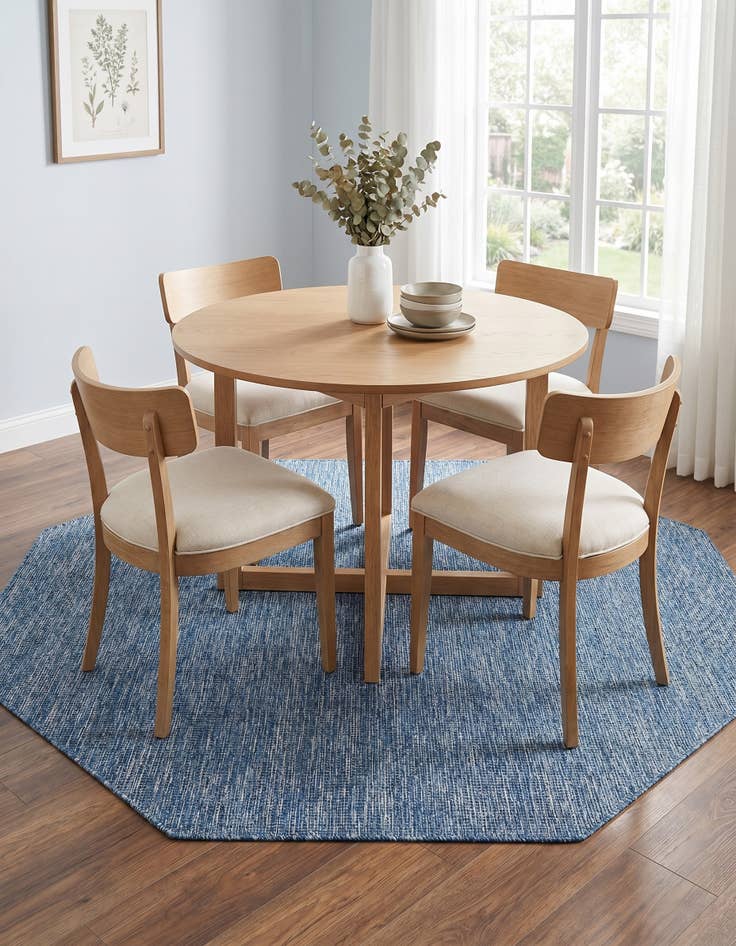 Detail image of 7' 10 x 7' 10 Easy-Clean Solid Indoor / Outdoor Octagon Rug