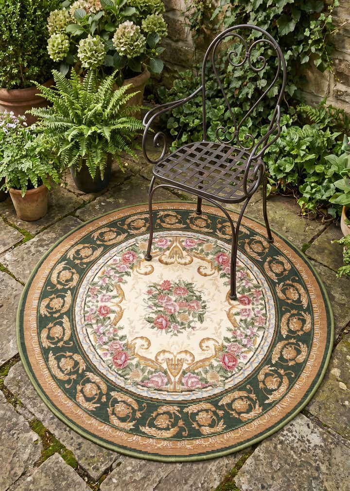 3' x 3' Easy-Clean Traditional Indoor / Outdoor Round Rug