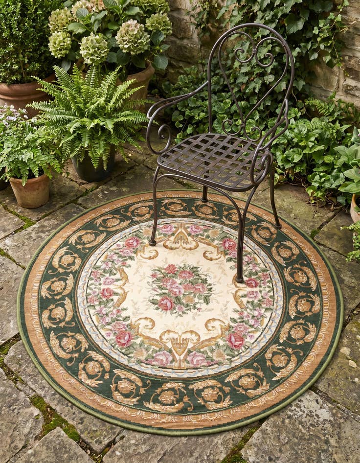 Detail image of 3' x 3' Easy-Clean Traditional Indoor / Outdoor Round Rug