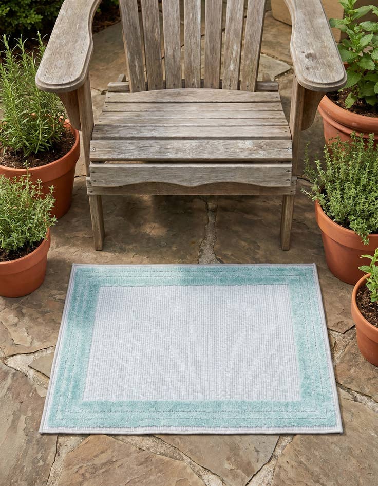 Detail image of 2' x 3' Easy-Clean Aruba Indoor / Outdoor Rug