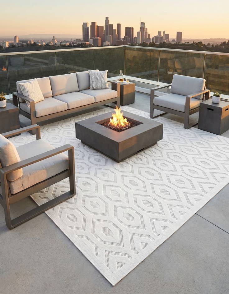 Detail image of 7' 10 x 7' 10 Easy-Clean Trellis Textured Indoor / Outdoor Square Rug