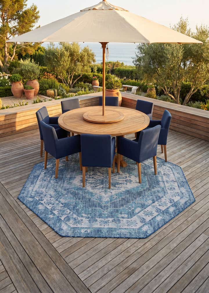 7' 10 x 7' 10 Easy-Clean Traditional Indoor / Outdoor Octagon Rug