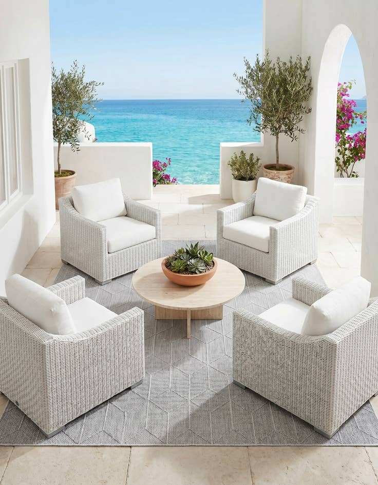 Detail image of 7' 10 x 7' 10 Easy-Clean Trellis Indoor / Outdoor Square Rug