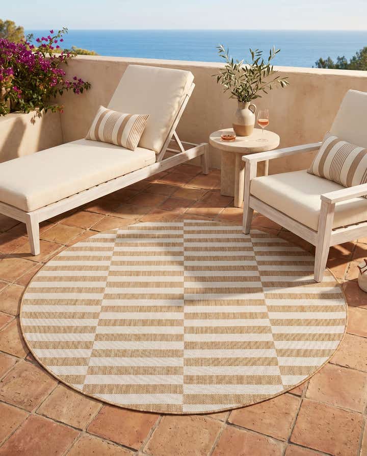 6' x 6' Easy-Clean Ribbon Indoor / Outdoor Round Rug