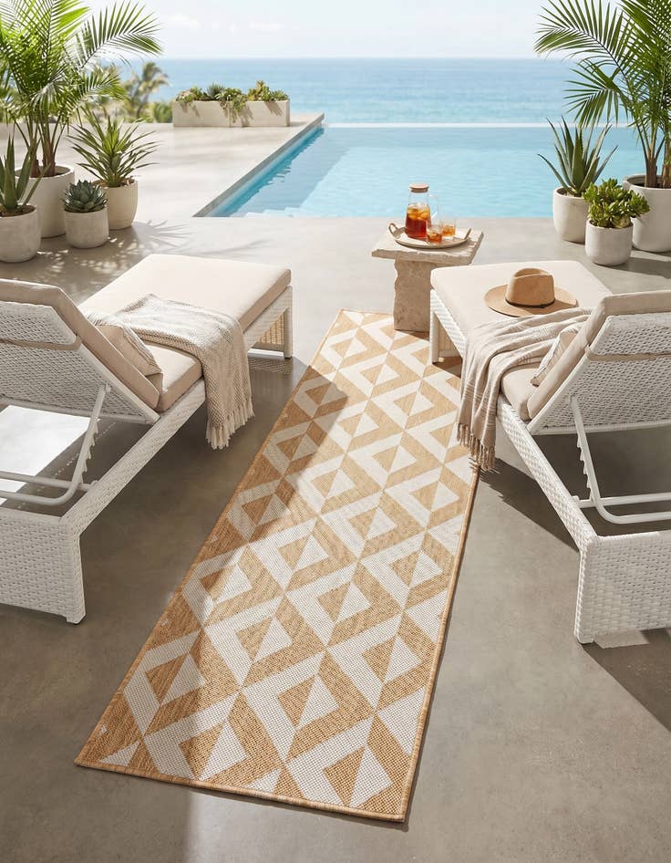 Detail image of 2' x 6' Easy-Clean Jill Zarin Napa Indoor / Outdoor Runner Rug