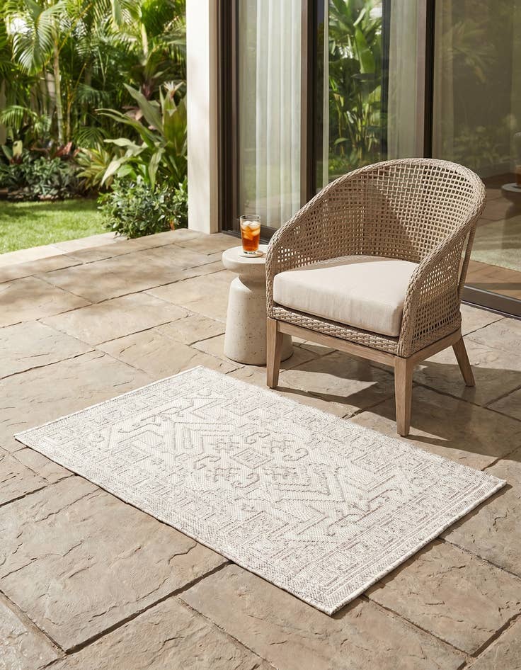 Detail image of 2' x 3' Easy-Clean Aztec Indoor / Outdoor Rug
