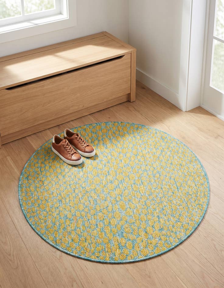 Detail image of 3' x 3' Easy-Clean Jill Zarin Cape Town Indoor / Outdoor Round Rug