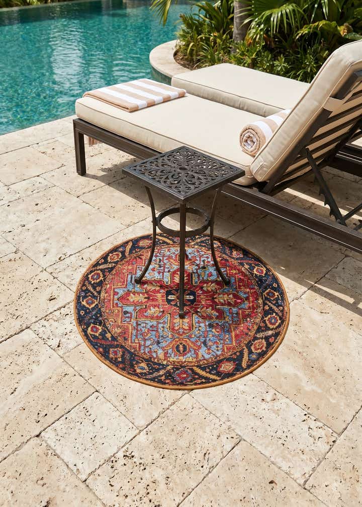 3' x 3' Easy-Clean Traditional Indoor / Outdoor Round Rug