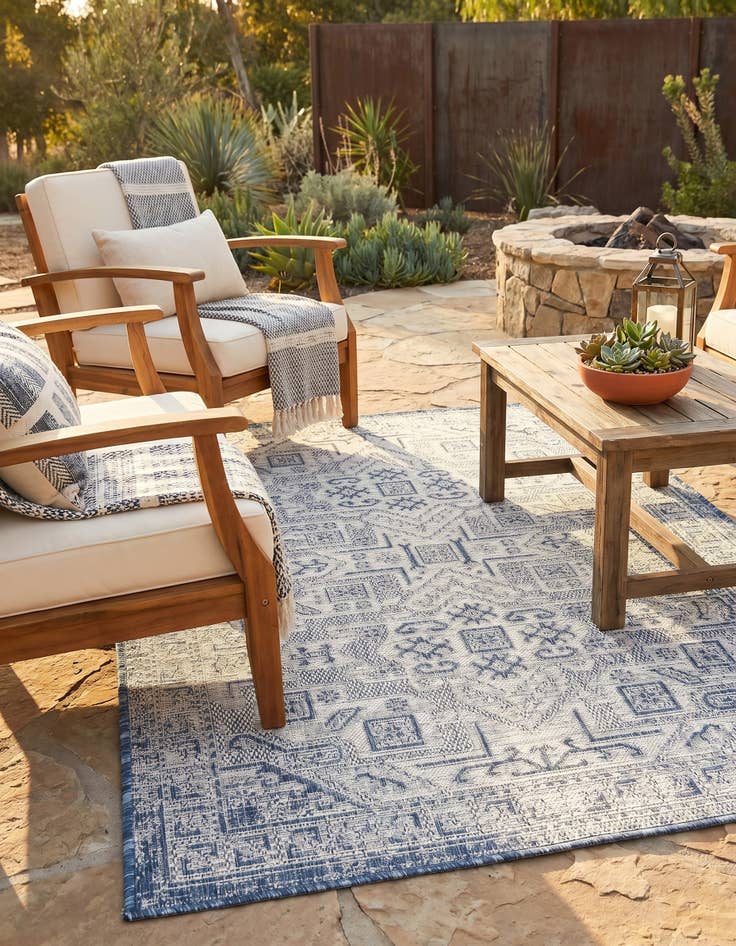 Detail image of 3' x 5' 3 Easy-Clean Aztec Indoor / Outdoor Rug