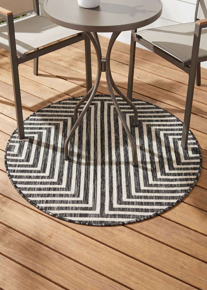 3' x 3' Easy-Clean Modern Indoor / Outdoor Round Rug