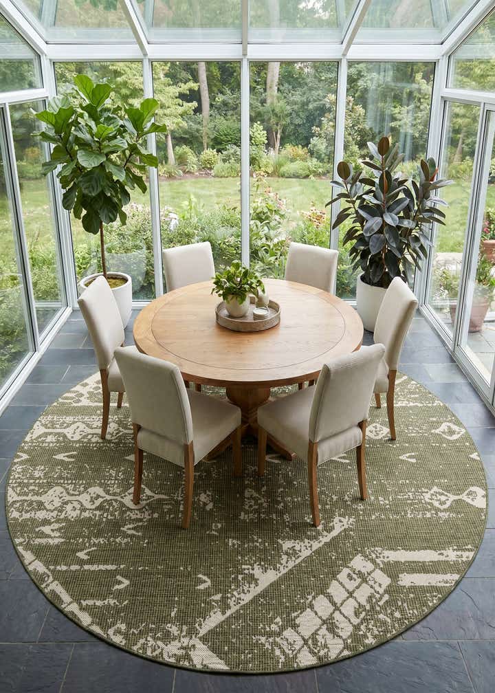 13' x 13' Easy-Clean Bohemian Indoor / Outdoor Round Rug