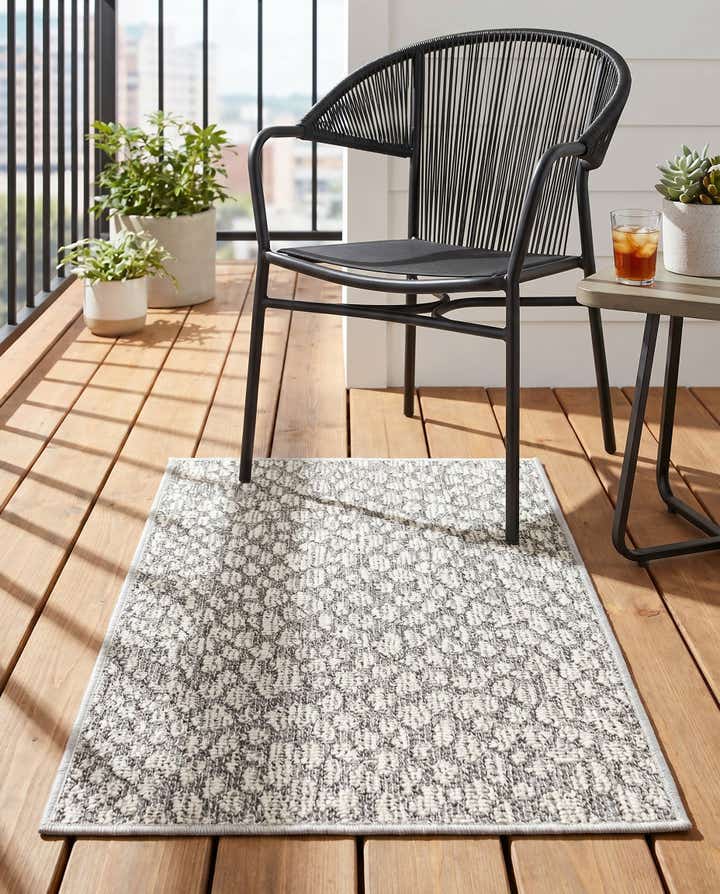 2' x 3' 1 Easy-Clean Safari Indoor / Outdoor Rug