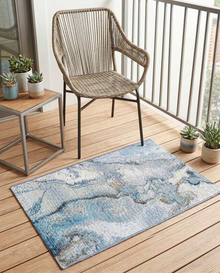 2' x 3' Easy-Clean Modern Indoor / Outdoor Rug