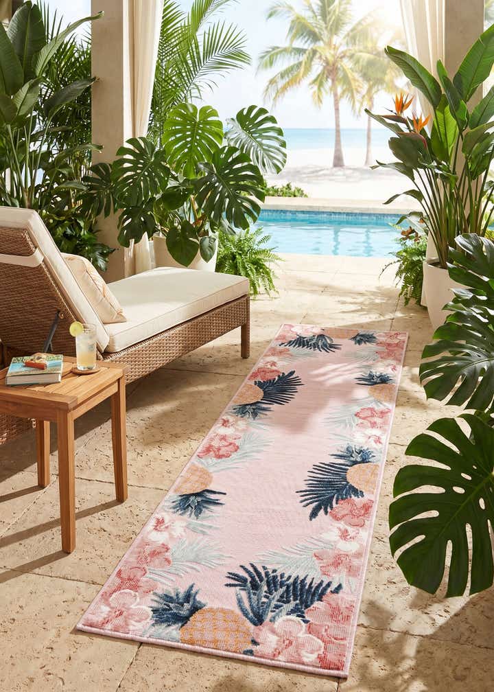 2' 2 x 8' Easy-Clean Botanical Indoor / Outdoor Runner Rug