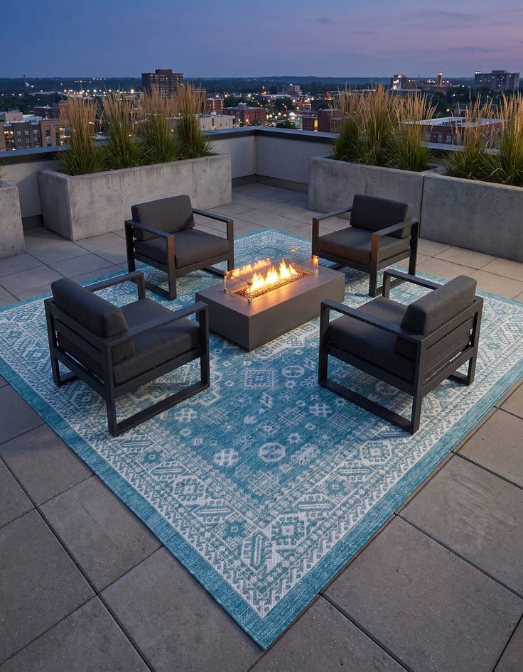Detail image of 7' 10 x 7' 10 Easy-Clean Aztec Indoor / Outdoor Square Rug