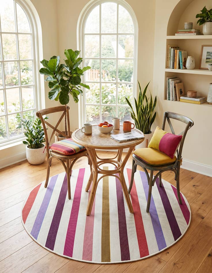 Detail image of 4' x 4' Easy-Clean Ribbon Indoor / Outdoor Round Rug