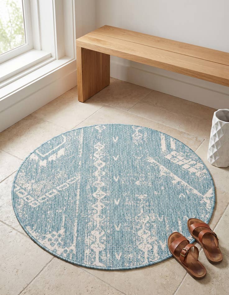 Detail image of 3' x 3' Easy-Clean Bohemian Indoor / Outdoor Round Rug