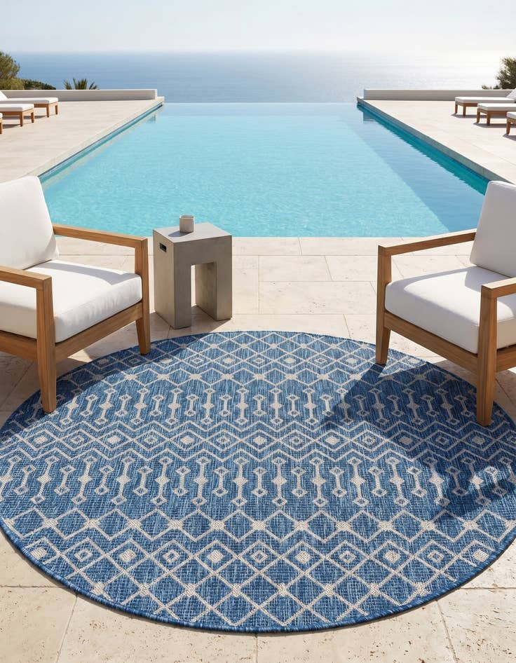 Detail image of 5' 3 x 5' 3 Easy-Clean Trellis Indoor / Outdoor Round Rug