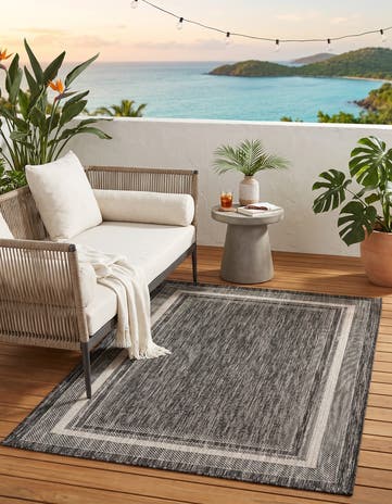 3' x 5' 3 Easy-Clean Border Indoor / Outdoor Rug