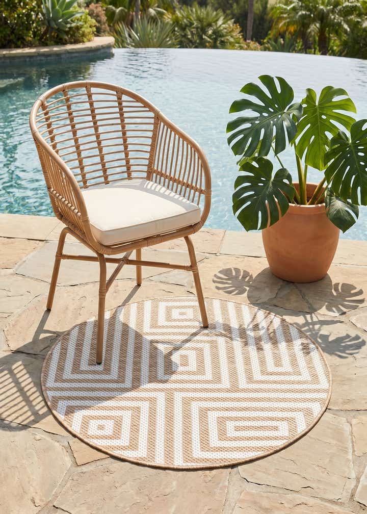 3' x 3' Easy-Clean Modern Indoor / Outdoor Round Rug