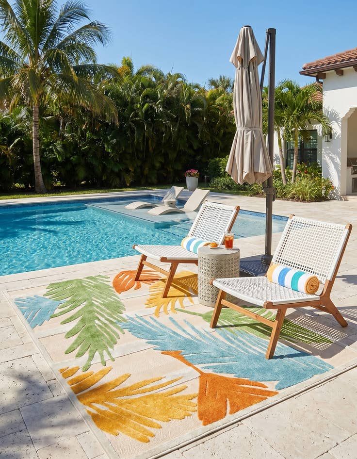 Detail image of 7' x 10' Easy-Clean Aruba Indoor / Outdoor Rug