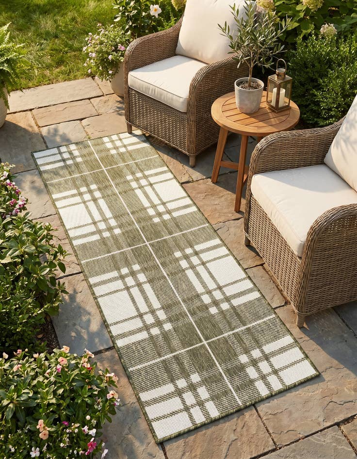Detail image of 2' x 5' 3 Easy-Clean Checkered Indoor / Outdoor Runner Rug
