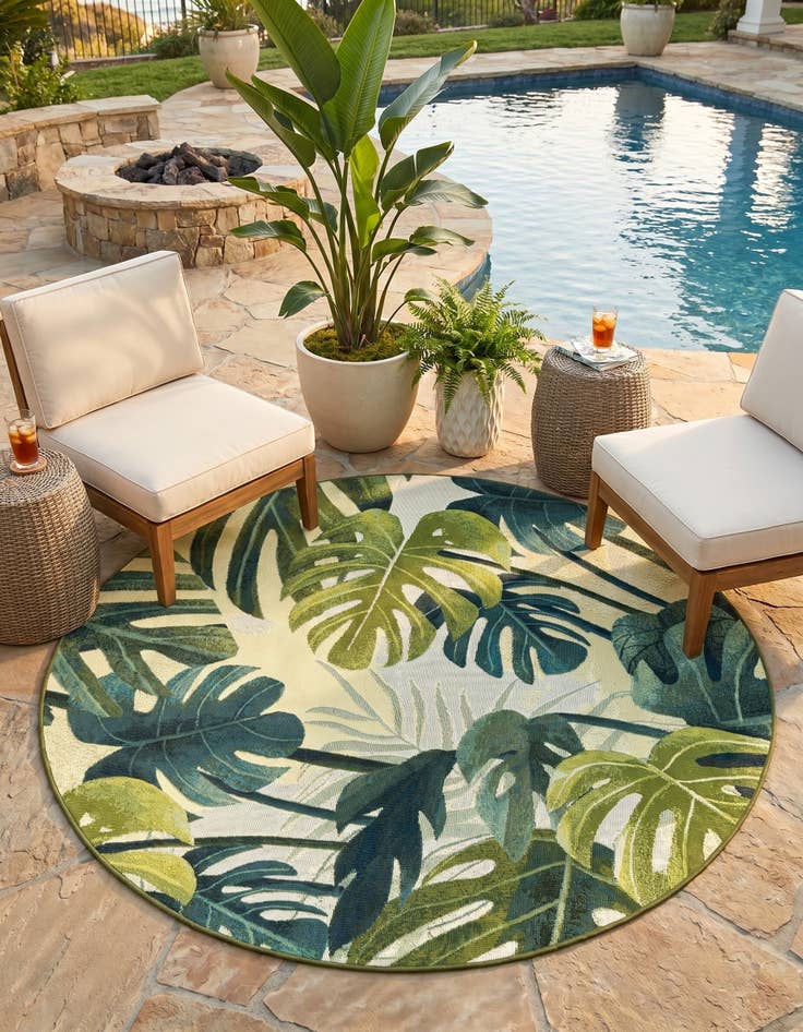 Detail image of 5' x 5' Easy-Clean Botanical Indoor / Outdoor Round Rug