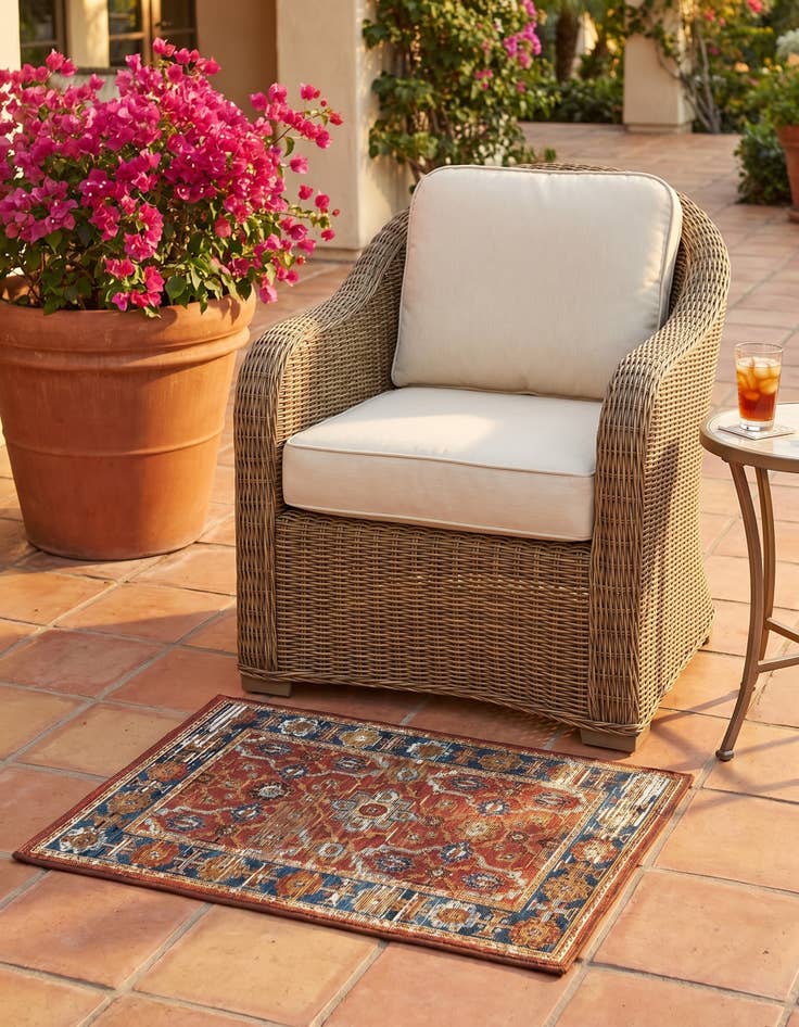 Detail image of 2' x 3' Easy-Clean Traditional Indoor / Outdoor Rug