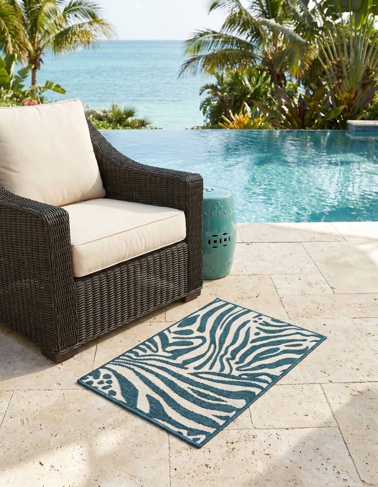 Detail image of 2' x 3' Easy-Clean Safari Indoor / Outdoor Rug