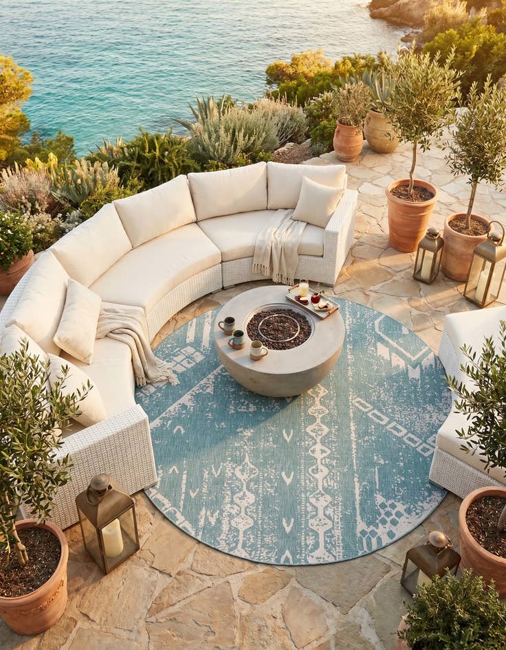 Detail image of 10' 8 x 10' 8 Easy-Clean Bohemian Indoor / Outdoor Round Rug