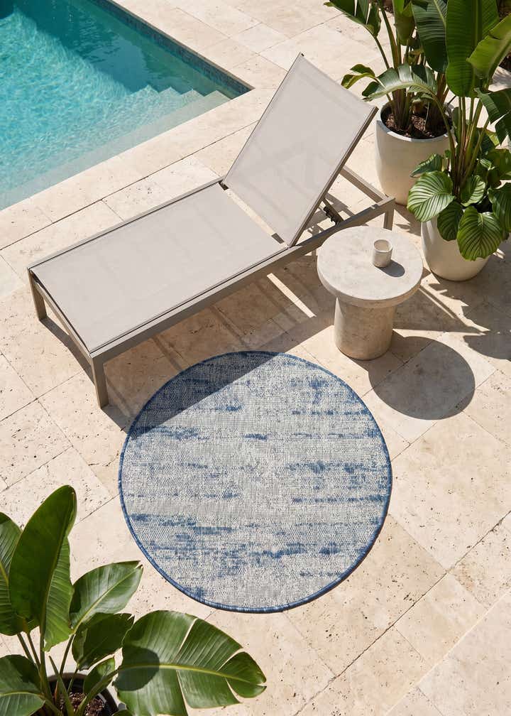 3' x 3' Easy-Clean Modern Indoor / Outdoor Round Rug