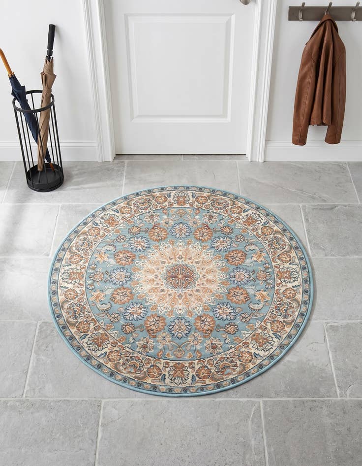 Detail image of 3' 3 x 3' 3 Easy-Clean Traditional Indoor / Outdoor Round Rug