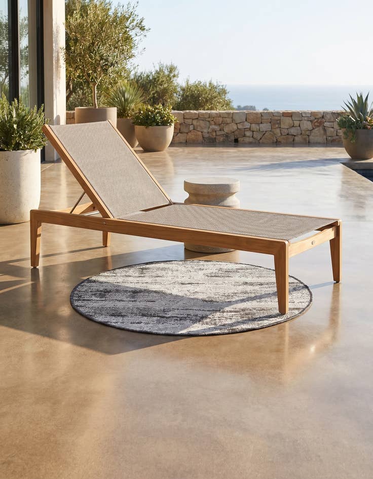 Detail image of 3' x 3' Easy-Clean Modern Indoor / Outdoor Round Rug