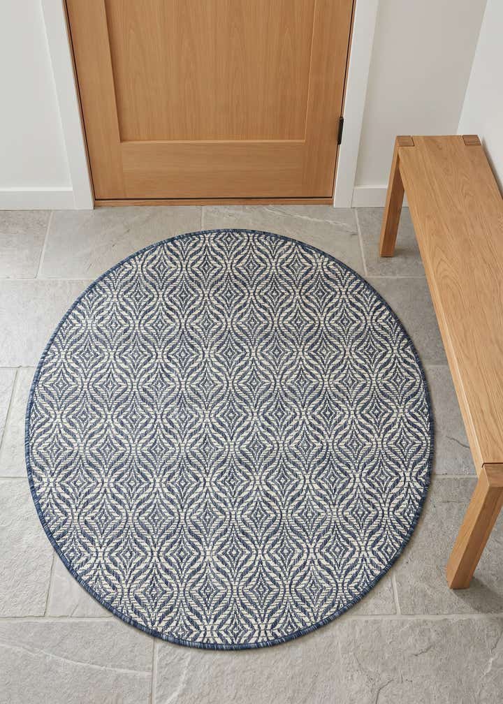 4' x 4' Easy-Clean Trellis Indoor / Outdoor Round Rug