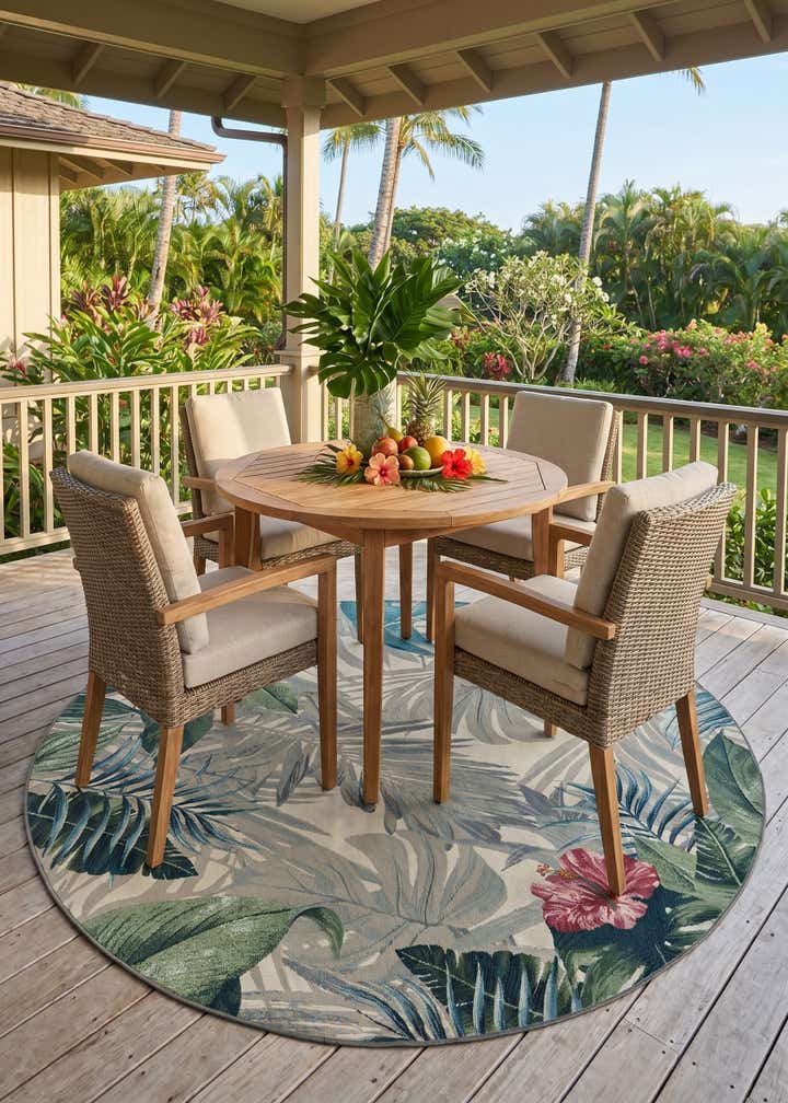 7' 10 x 7' 10 Easy-Clean Botanical Indoor / Outdoor Round Rug