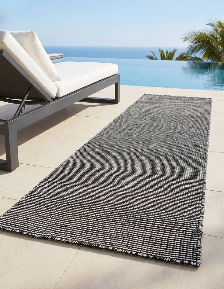 Detail image of 2' x 6' 1 Easy-Clean Jill Zarin Palm Springs Indoor / Outdoor Runner Rug
