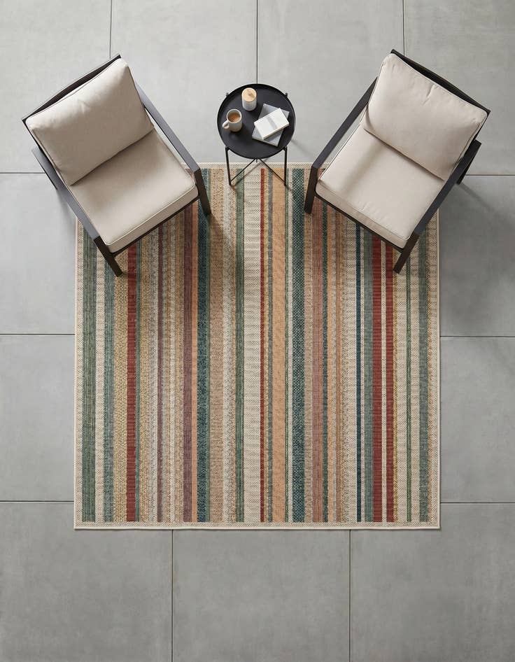 Detail image of 6' x 6' Easy-Clean Baja Indoor / Outdoor Square Rug
