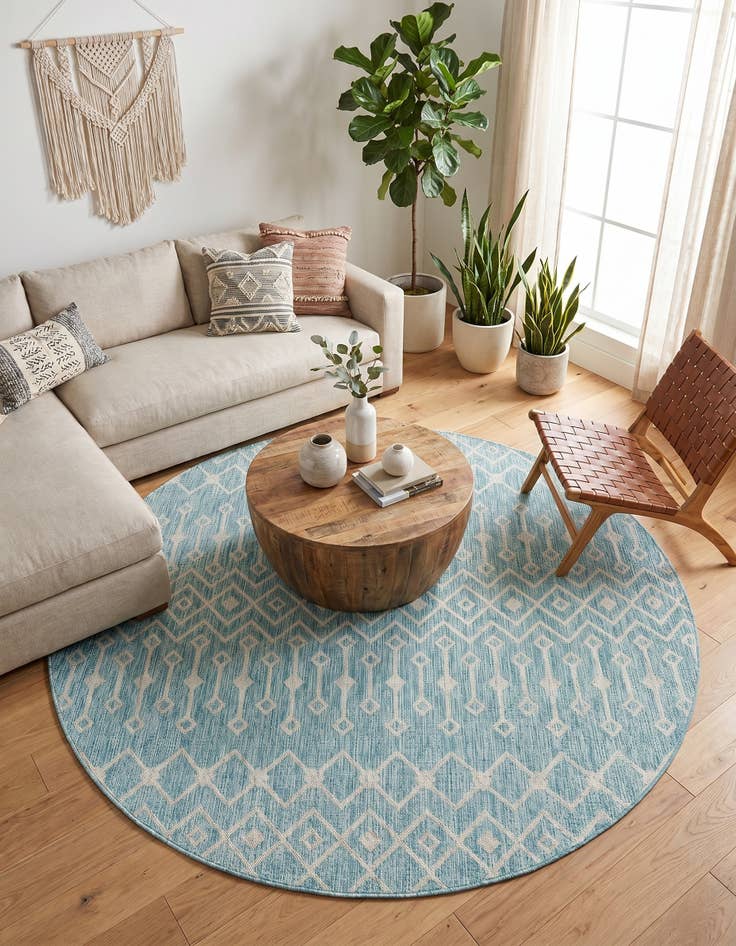 Detail image of 7' 10 x 7' 10 Easy-Clean Trellis Indoor / Outdoor Round Rug