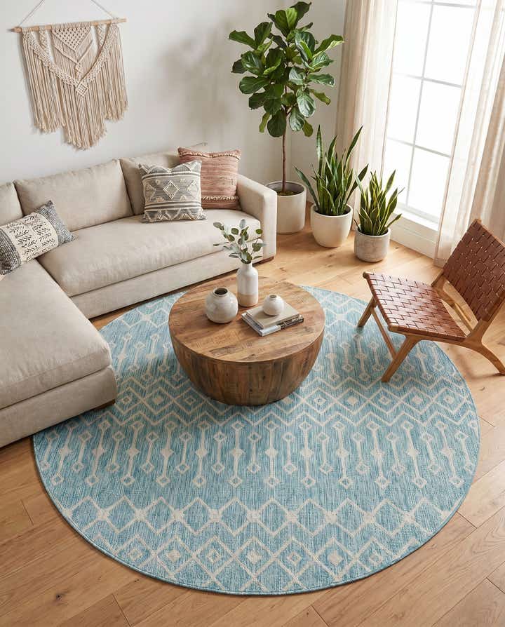 7' 10 x 7' 10 Easy-Clean Trellis Indoor / Outdoor Round Rug