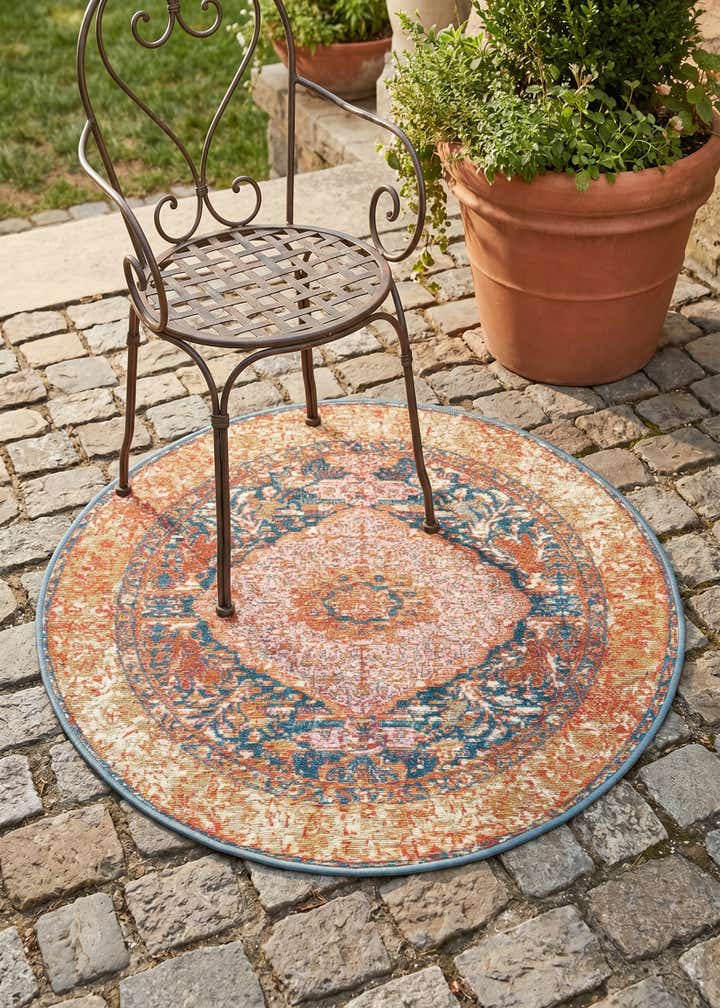 3' x 3' Easy-Clean Traditional Indoor / Outdoor Round Rug