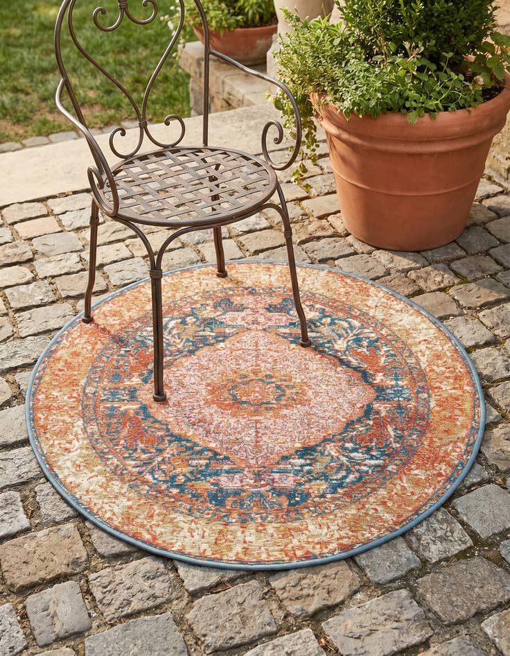 Detail image of 3' x 3' Easy-Clean Traditional Indoor / Outdoor Round Rug