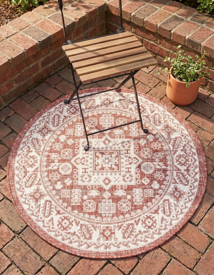 Detail image of 3' x 3' Easy-Clean Aztec Indoor / Outdoor Round Rug