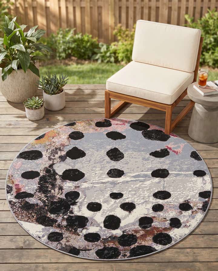 4' x 4' Easy-Clean Modern Indoor / Outdoor Round Rug