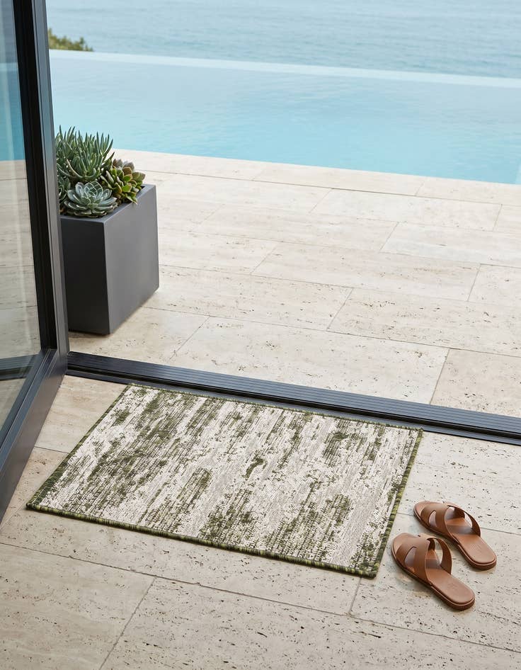 Detail image of 2' x 3' Easy-Clean Modern Indoor / Outdoor Rug