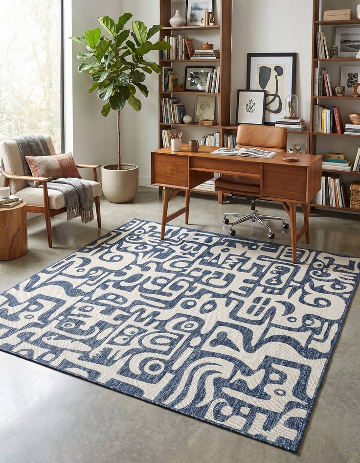 Detail image of 7' 10 x 7' 10 Easy-Clean Modern Indoor / Outdoor Square Rug