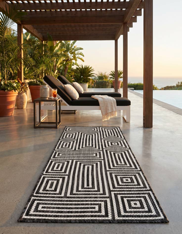 Detail image of 2' x 5' 3 Easy-Clean Modern Indoor / Outdoor Runner Rug