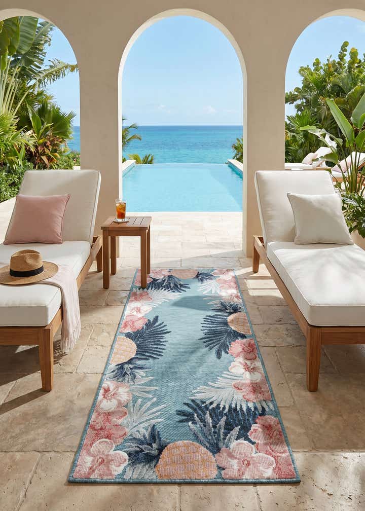2' 2 x 5' 3 Easy-Clean Botanical Indoor / Outdoor Runner Rug